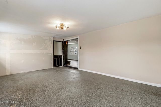 8832 MOUNT HAGAN Drive, El Paso, TX 79904