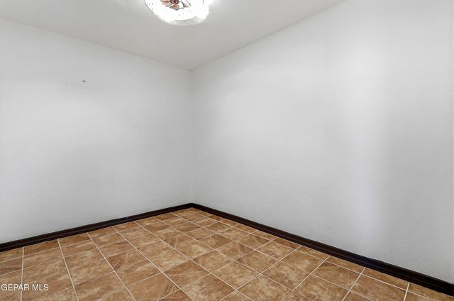 8832 MOUNT HAGAN Drive, El Paso, TX 79904