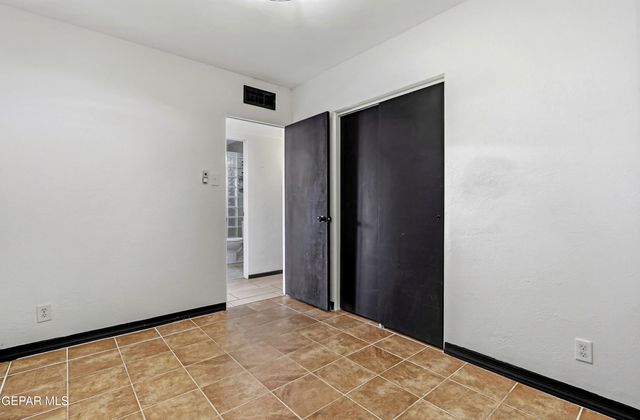 8832 MOUNT HAGAN Drive, El Paso, TX 79904