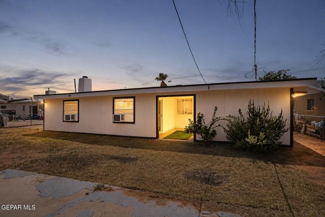 8832 MOUNT HAGAN Drive, El Paso, TX 79904