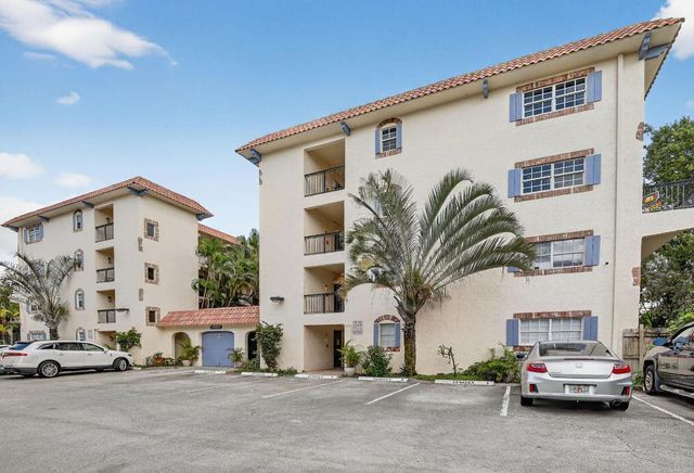 650 Tennis Club Drive 311, Fort Lauderdale, FL 33311