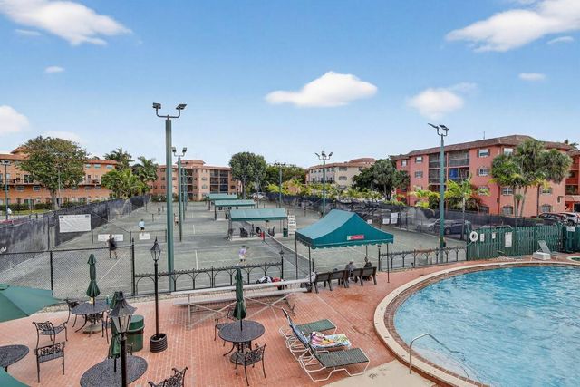 650 Tennis Club Drive 311, Fort Lauderdale, FL 33311