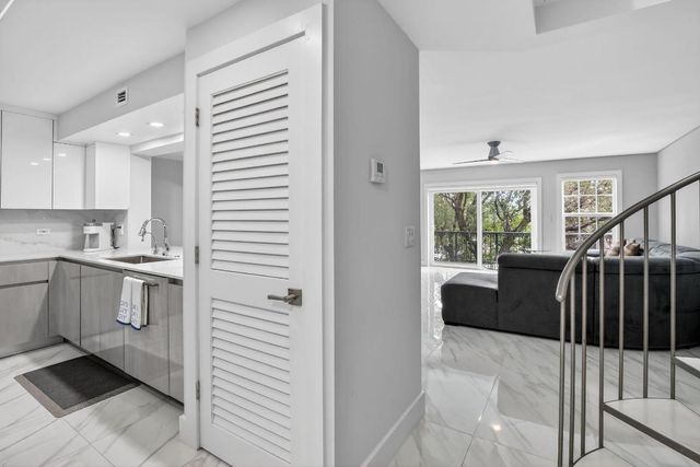 650 Tennis Club Drive 311, Fort Lauderdale, FL 33311