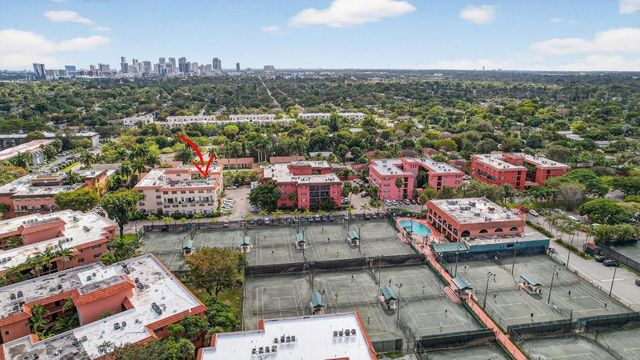 650 Tennis Club Drive 311, Fort Lauderdale, FL 33311