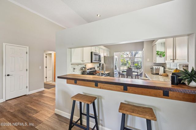 2847 SUTTON ESTATES Circle N, Jacksonville, FL 32223