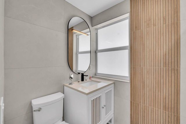 1221 Hillsboro Mile 39c, Hillsboro Beach, FL 33062