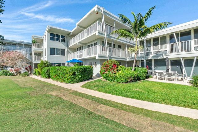 1221 Hillsboro Mile 39c, Hillsboro Beach, FL 33062