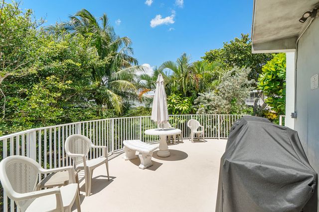 1221 Hillsboro Mile 39c, Hillsboro Beach, FL 33062