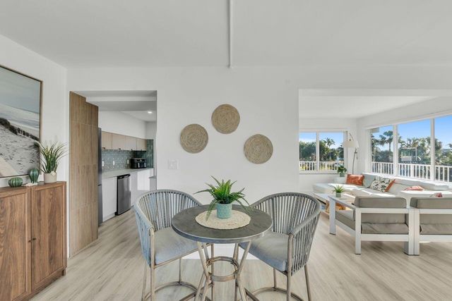 1221 Hillsboro Mile 39c, Hillsboro Beach, FL 33062