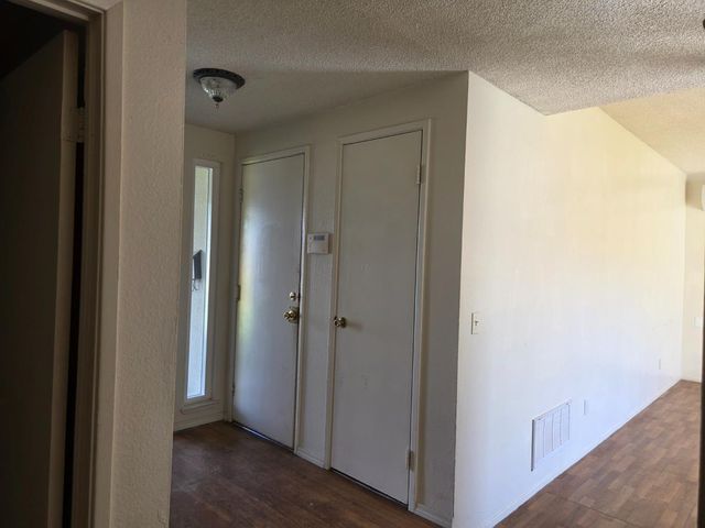 7908 Camrose Way, Sacramento, CA 95828
