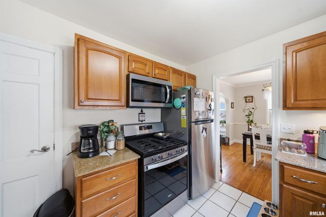 4117 N DEVON Lane, Peoria, IL 61614