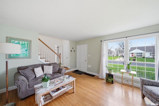 4117 N DEVON Lane, Peoria, IL 61614