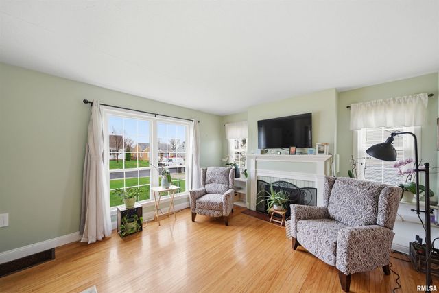 4117 N DEVON Lane, Peoria, IL 61614