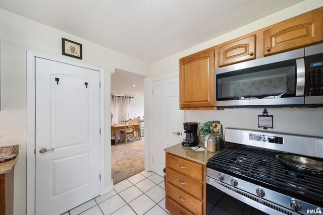 4117 N DEVON Lane, Peoria, IL 61614