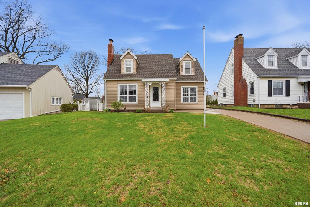 4117 N DEVON Lane, Peoria, IL 61614