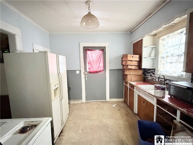 53 Livingston Avenue, Jamestown, NY 14701