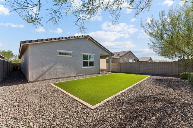 6740 W PEDRO Lane, Laveen, AZ 85339