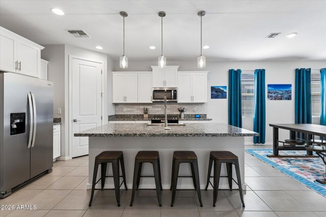 6740 W PEDRO Lane, Laveen, AZ 85339