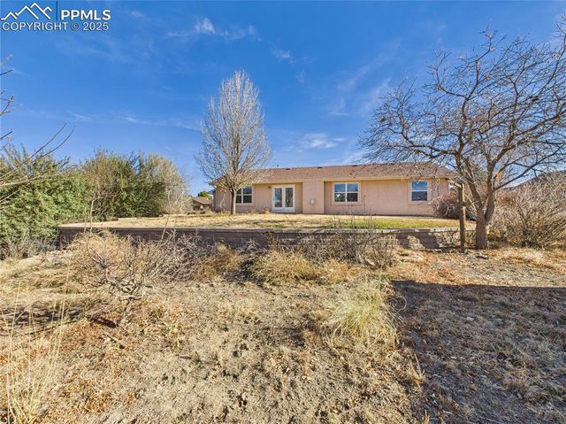 331 S Nicklaus Drive, Pueblo West, CO 81007