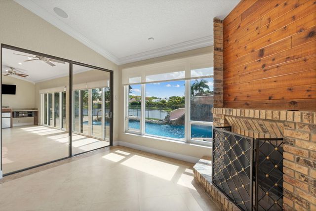 11220 NW 2nd Manor, Coral Springs, FL 33071