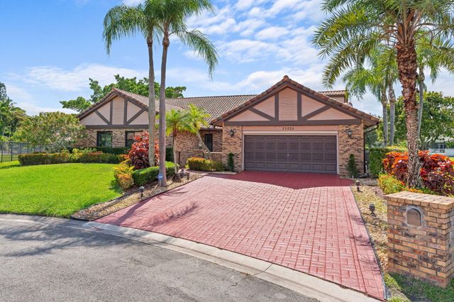 11220 NW 2nd Manor, Coral Springs, FL 33071