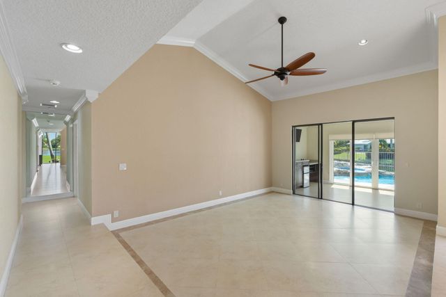 11220 NW 2nd Manor, Coral Springs, FL 33071
