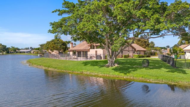 11220 NW 2nd Manor, Coral Springs, FL 33071
