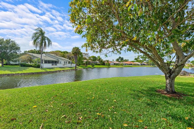 11220 NW 2nd Manor, Coral Springs, FL 33071