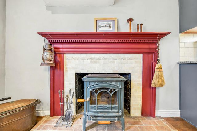 355 SWEDESFORD RD, Malvern, PA 19355