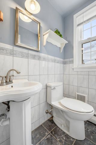 355 SWEDESFORD RD, Malvern, PA 19355