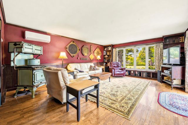 355 SWEDESFORD RD, Malvern, PA 19355