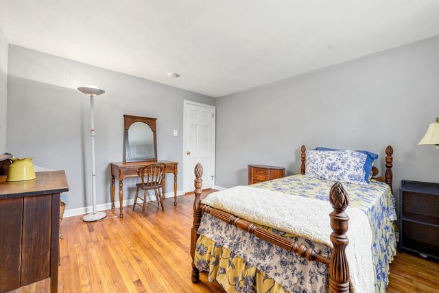 355 SWEDESFORD RD, Malvern, PA 19355
