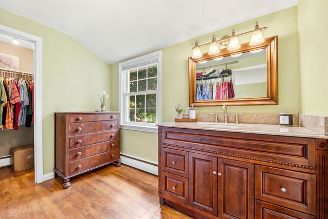 355 SWEDESFORD RD, Malvern, PA 19355