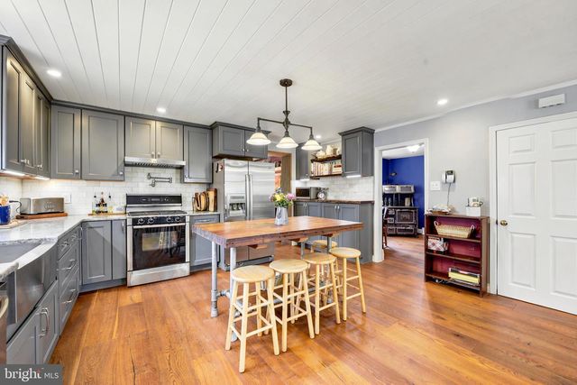 355 SWEDESFORD RD, Malvern, PA 19355