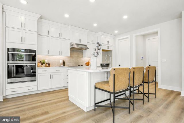 190 W 3RD AVENUE, Collegeville, PA 19426