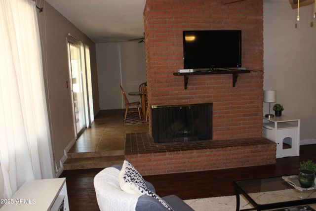 221 E ELLIS Drive, Tempe, AZ 85282