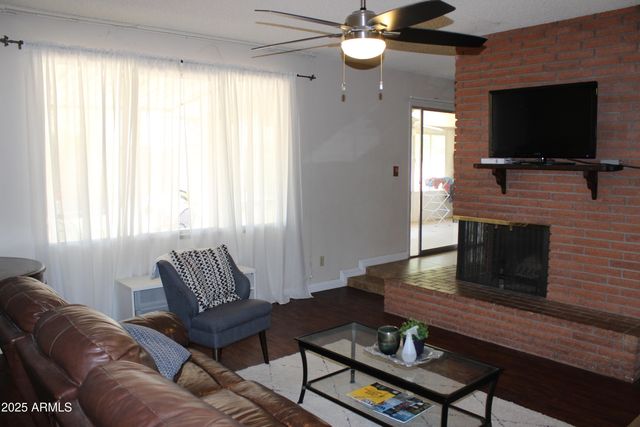 221 E ELLIS Drive, Tempe, AZ 85282