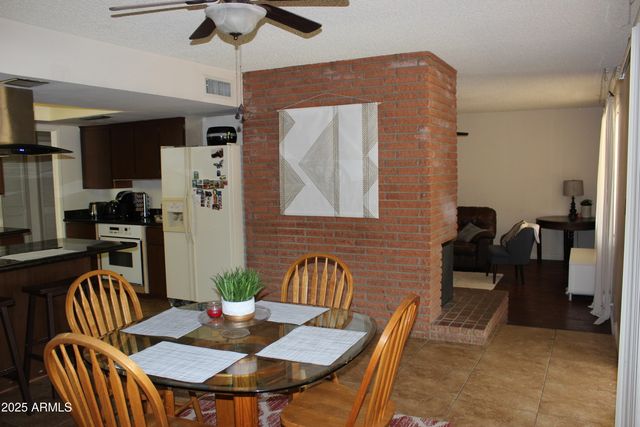 221 E ELLIS Drive, Tempe, AZ 85282