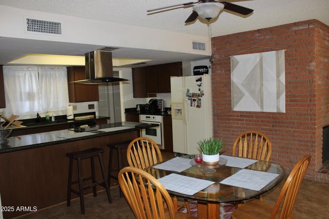 221 E ELLIS Drive, Tempe, AZ 85282