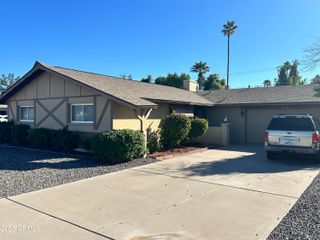 221 E ELLIS Drive, Tempe, AZ 85282