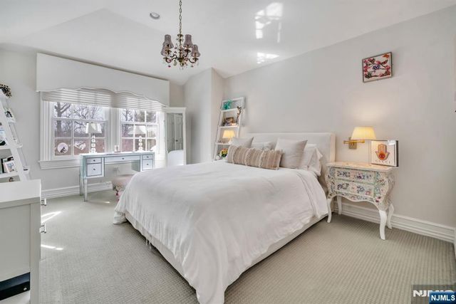 211 Highwood Avenue, Tenafly, NJ 07670