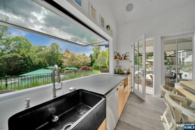 211 Highwood Avenue, Tenafly, NJ 07670