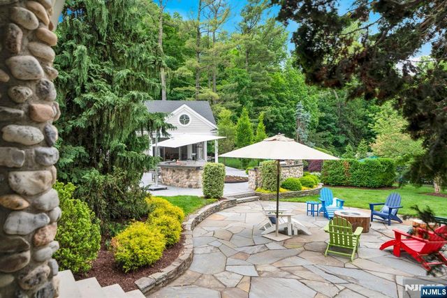 211 Highwood Avenue, Tenafly, NJ 07670