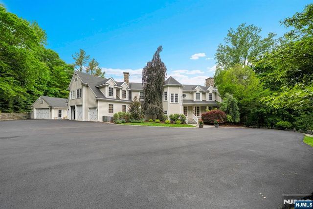 211 Highwood Avenue, Tenafly, NJ 07670