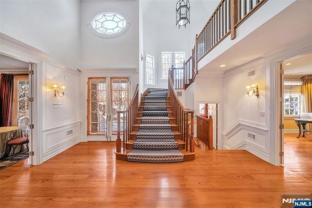 211 Highwood Avenue, Tenafly, NJ 07670