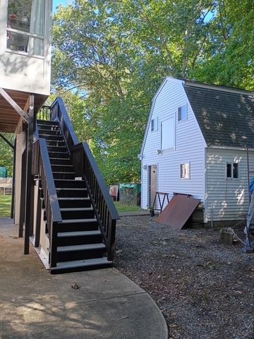 38 Reynolds Ave, Randolph, MA 02368