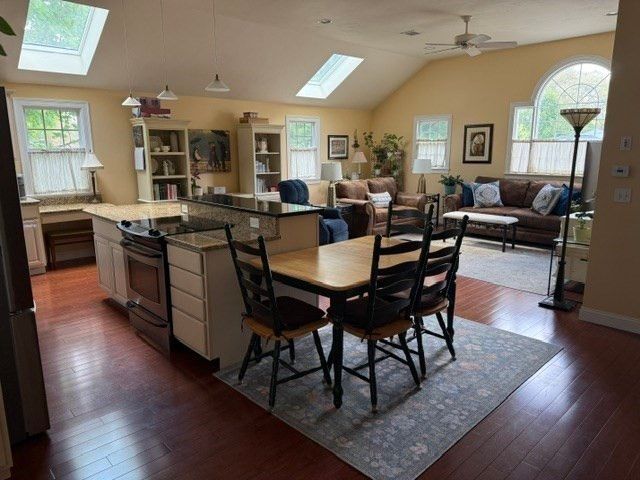 38 Reynolds Ave, Randolph, MA 02368