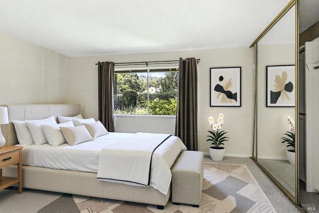 447 Meadowgreen Dr, Santa Rosa, CA 95409