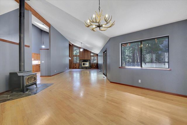 5374 Porter Ranch Rd, Garden Valley, CA 95633
