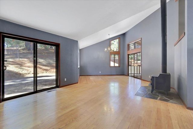 5374 Porter Ranch Rd, Garden Valley, CA 95633